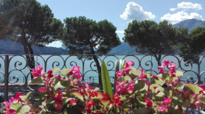 Casa d'epoca fronte lago a Domaso lago di Como